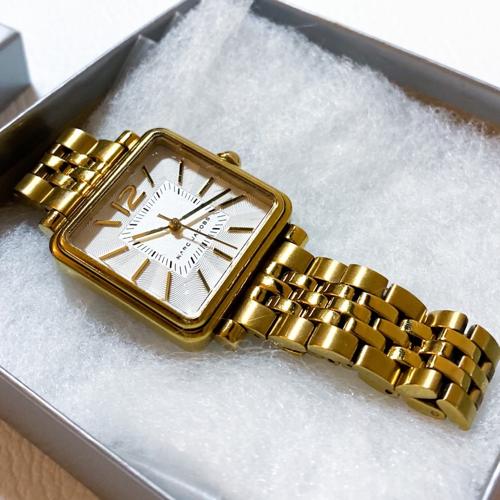 euc Marc Jacobs gold plated watch - Picture 5 of 5